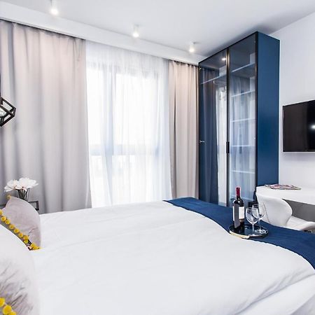 Modern & Classy Industrial - Apartamenty Browar 格但斯克 外观 照片