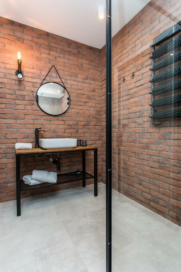 Modern & Classy Industrial - Apartamenty Browar 格但斯克 外观 照片