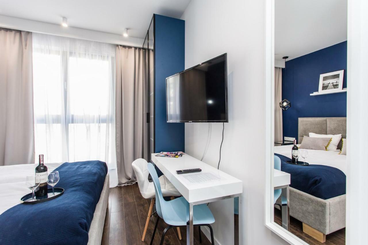 Modern & Classy Industrial - Apartamenty Browar 格但斯克 外观 照片