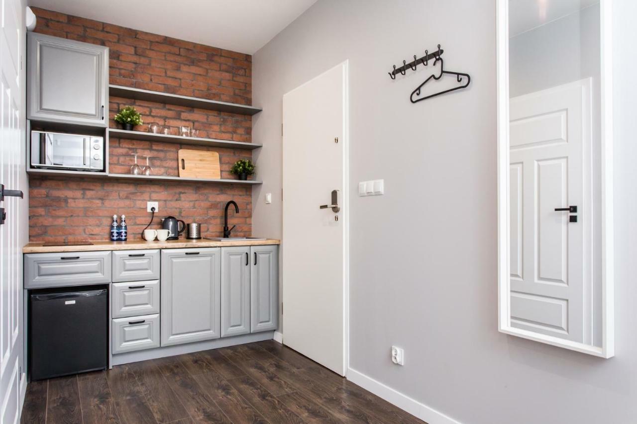 Modern & Classy Industrial - Apartamenty Browar 格但斯克 外观 照片
