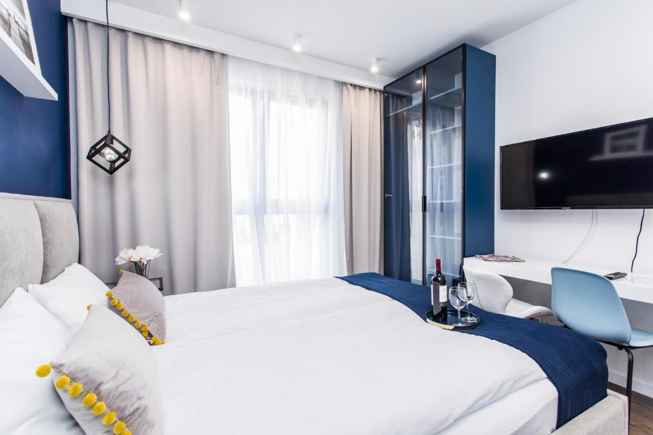 Modern & Classy Industrial - Apartamenty Browar 格但斯克 外观 照片
